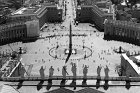Le Vatican : place Saint-Pierre vue depuis le dôme de la basilique