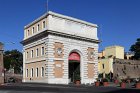 La Porta San Pancrazio sur la colline du Janicule