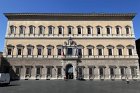 Le palais Farnèse, actuellement ambassade de France
